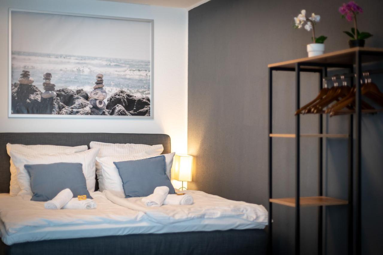 Federnest - Luxus-Studio - Kingsize Boxspringbett - Home-Office Mit Monitor Und Drucker - 11 Min Hbf Дуйсбург Екстер'єр фото